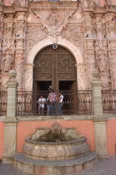 guanajuato church facade