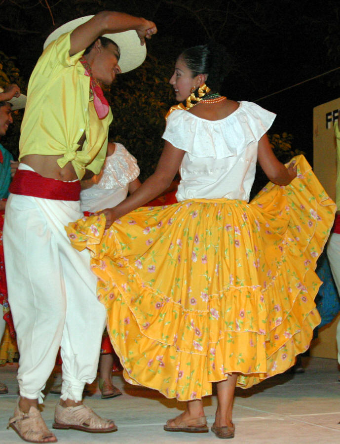 Colima Folklorico Photography by Bill and Dorothy Bell