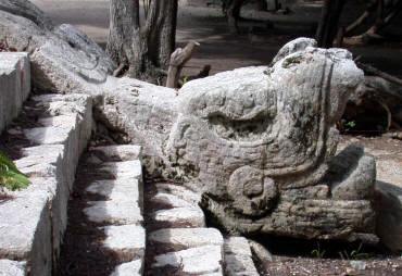 Ruins of Chichen Itza Photography by Bill and Dorothy Bell